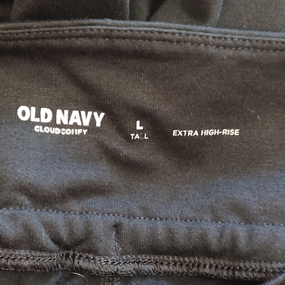 Old Navy Black Pull On Wide-Leg Hi-Rise Pants - Picture 3 of 3